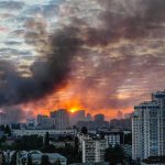 Ουκρανία: Νύχτα τρόμου και θύματα – Τι σημαίνουν οι νέες επιθέσεις;