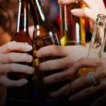 Μέθη ανηλίκων: Ανησυχητική αύξηση 650+ κρουσμάτων. Τι συμβαίνει;