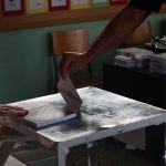 Πολιτικοί: Το κρυφό χάσμα που χωρίζει πολίτες & εξουσία