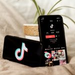 TikTok: Πρόστιμο 400 εκατ. για παραβίαση δεδομένων παιδιών