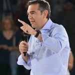 Τσίπρας: Ποιοι 4 Έκλεισαν Μαζί Του; Το Παρασκήνιο της Συμφωνίας